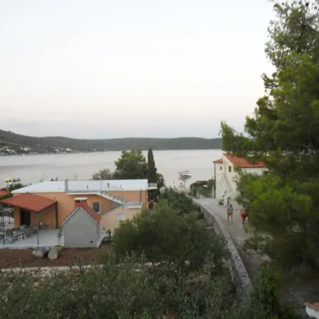 By The Sea Sevid, Trogir - 16855 * Marina